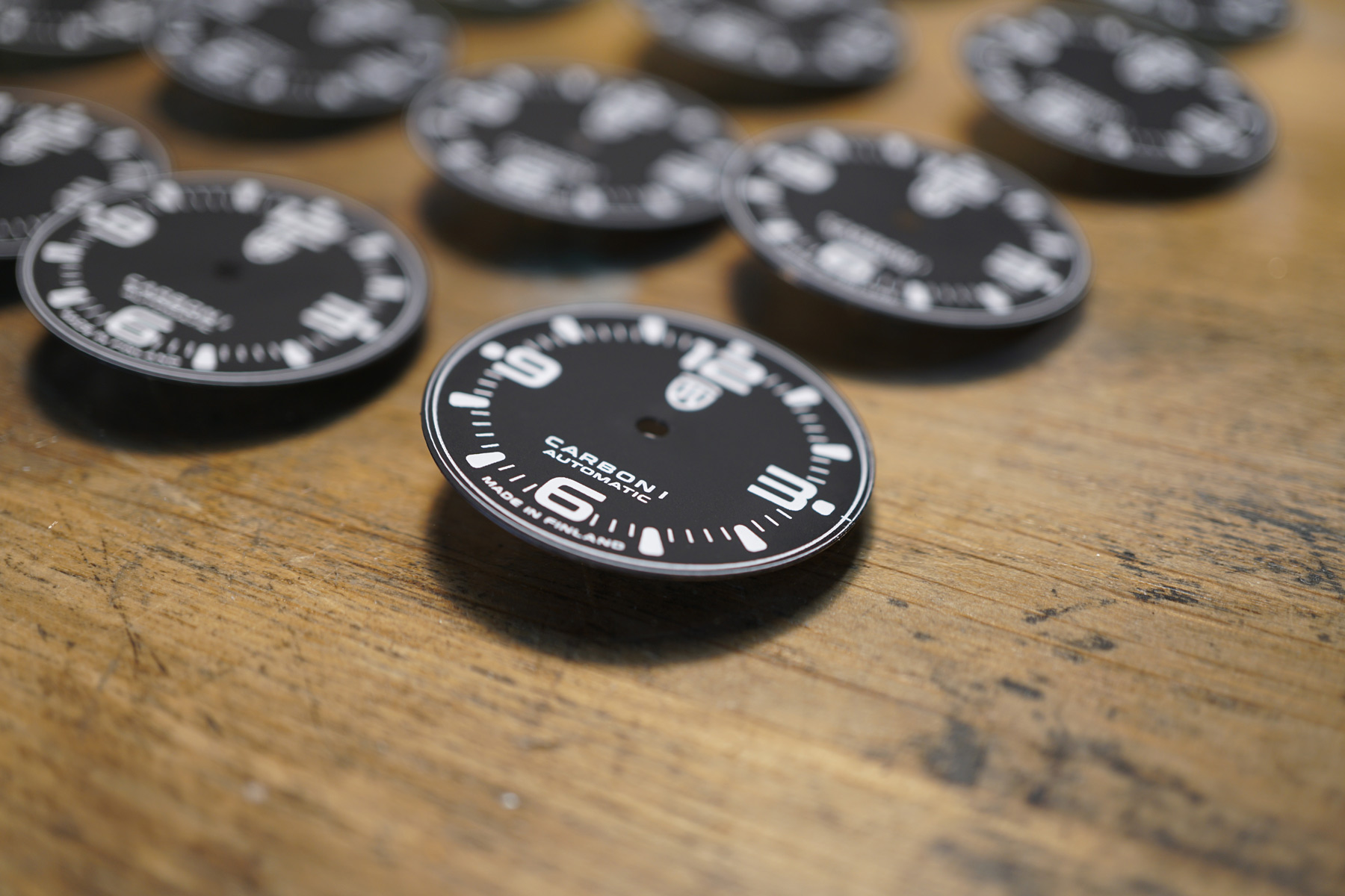 CARBON I - automatic - dial